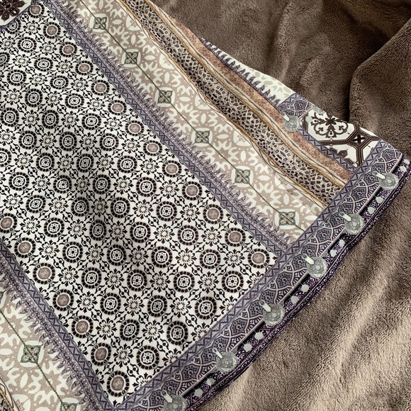 White Fox Arella Skirt - Picture 2 of 4